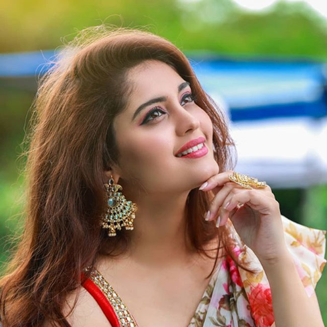 Sonarika Bhadoria Height, Weight, Age, Stats, Wiki and More